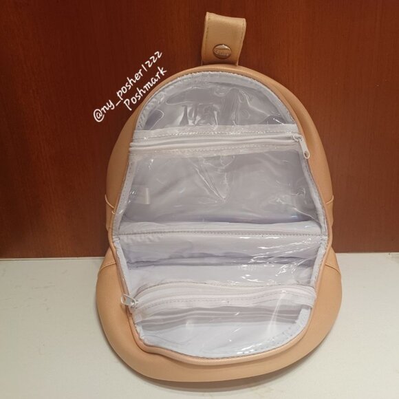 𝐂𝐡𝐥𝐨é Cosmetic Tan Makeup Bag - Picture 9 of 13